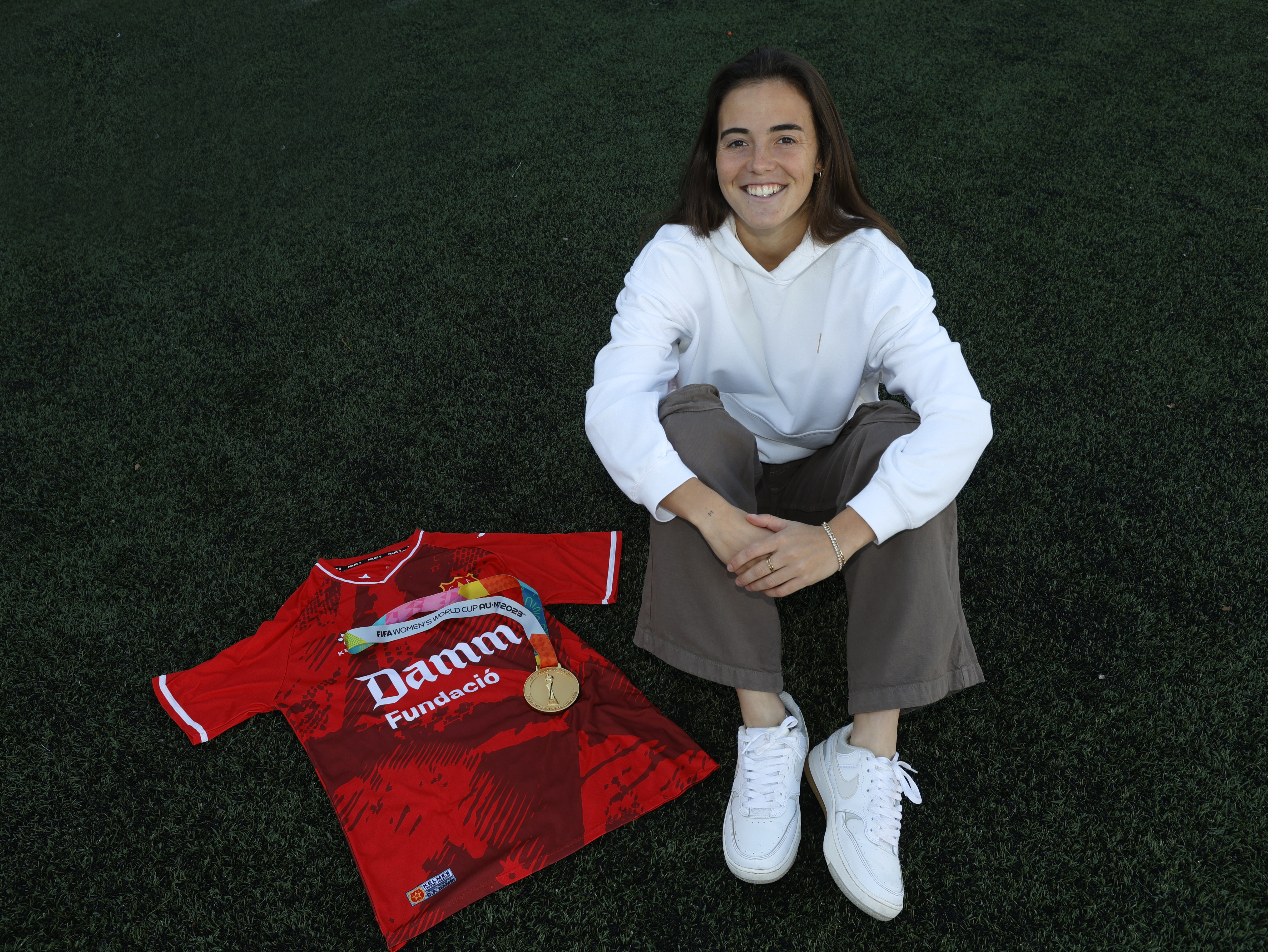 Maria Pérez: “El CF Damm cuida molt les jugadores. Aquí vaig tenir la confiança que necessitava.”