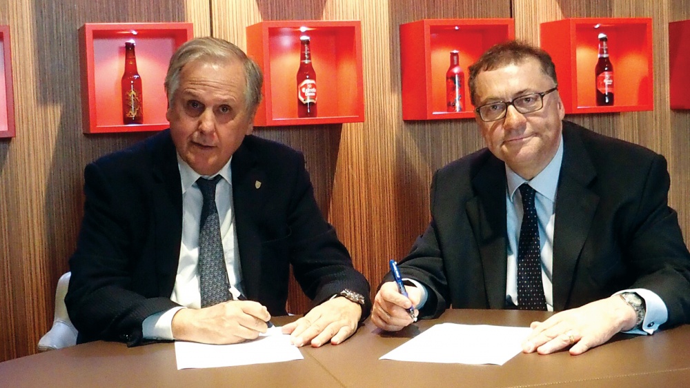 Firma del convenio con el Club de Golf Terramar, sede del LET