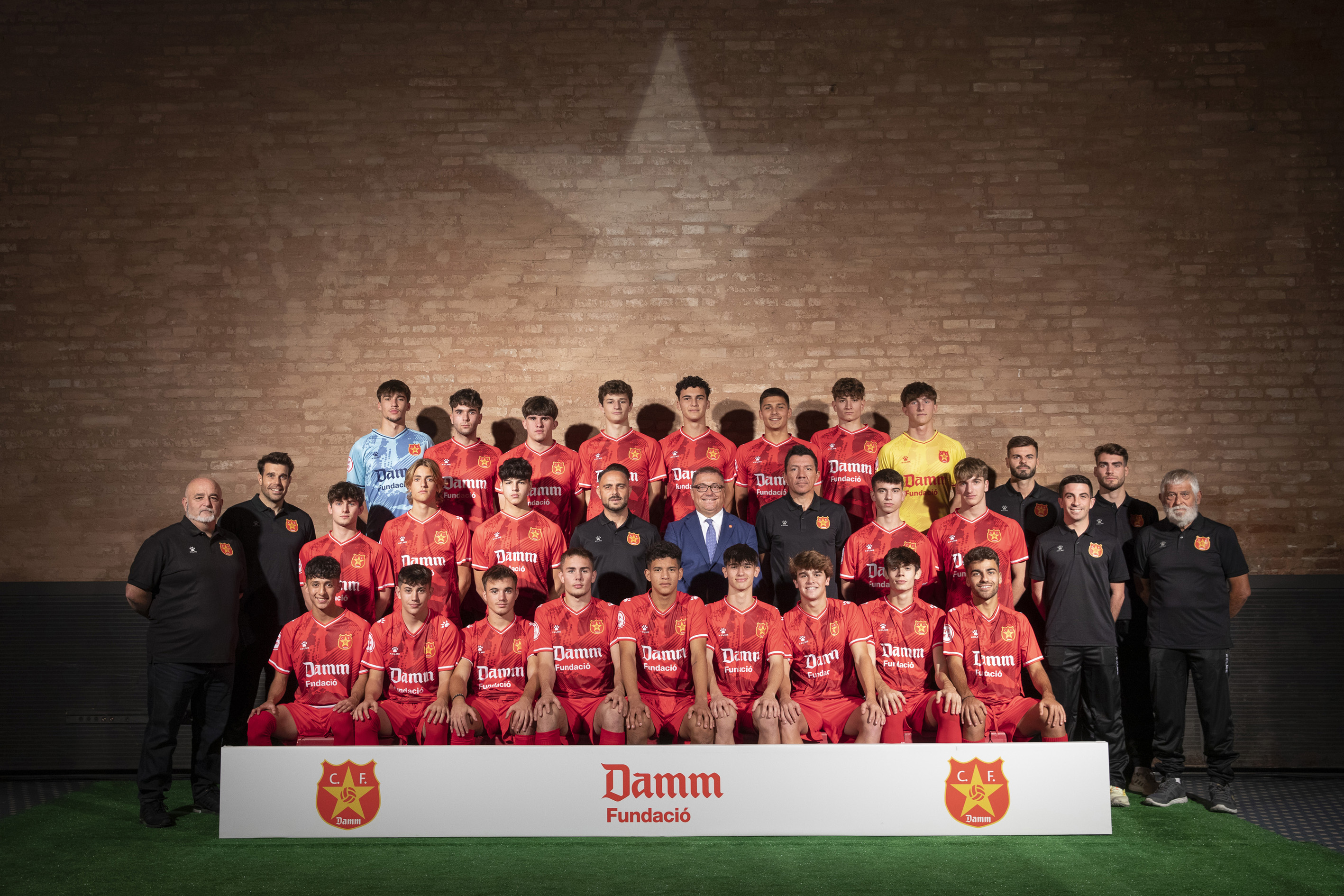 L’Antiga Fàbrica Estrella Damm acull l’acte de presentació de la temporada del CF Damm