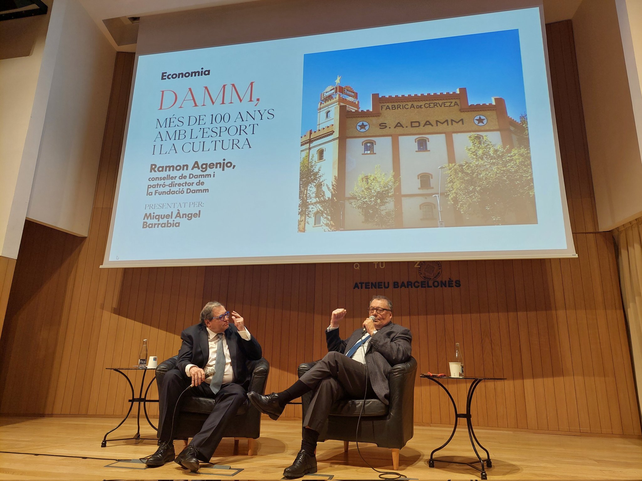 Ramon Agenjo ofereix una conferència a l’Ateneu Barcelonès