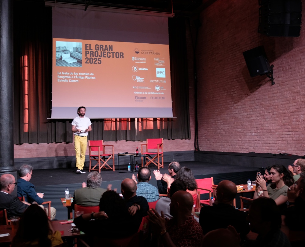 L’Antiga Fàbrica Estrella Damm acull una nova edició de la Festa del Gran Projector de Foto Colectania