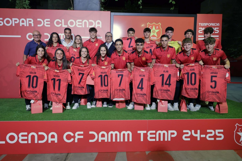 El Club de Futbol Damm celebra el Sopar de Cloenda de la temporada 2024/2025
