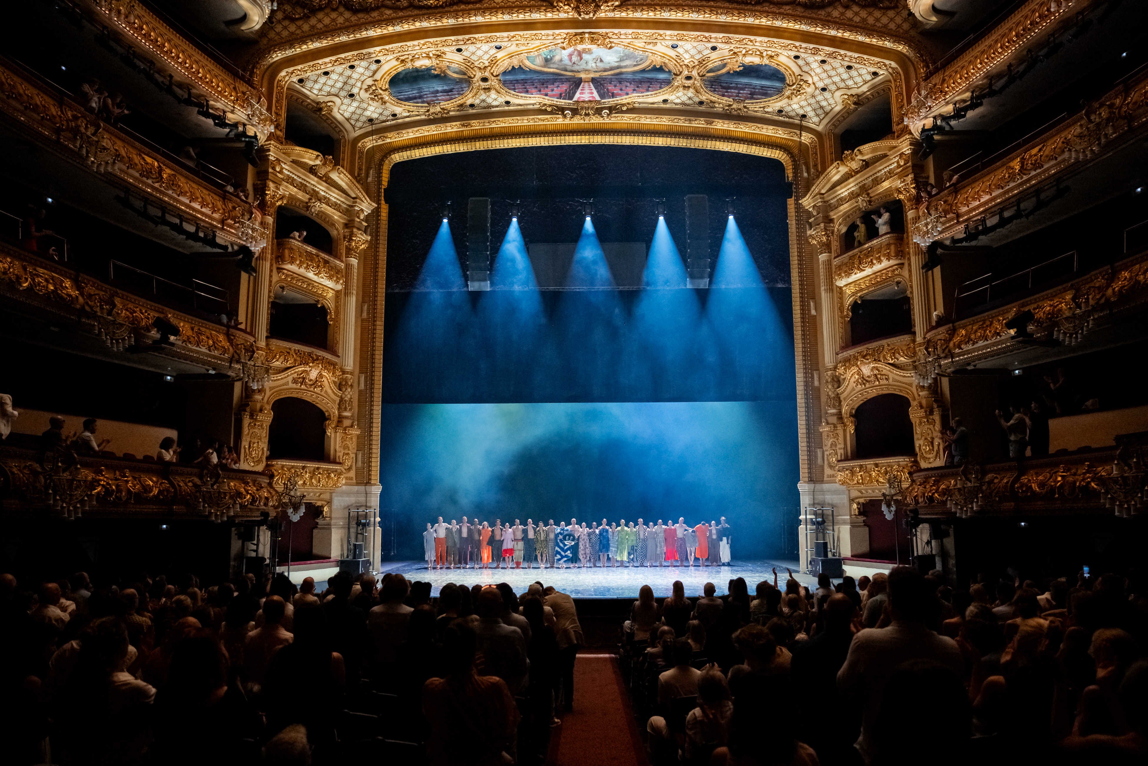 Col·laboradors i col·laboradores de Damm gaudeixen de Hammer al Gran Teatre del Liceu