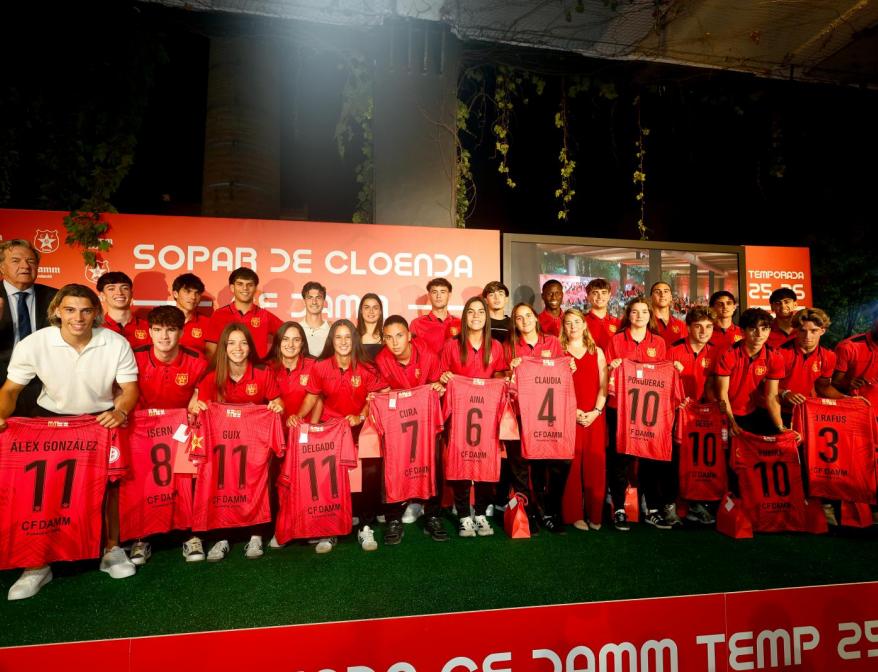 El CF Damm tanca la temporada 2025/26 amb el tradicional Sopar de Cloenda