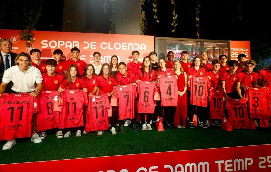El CF Damm tanca la temporada 2025/26 amb el tradicional Sopar de Cloenda